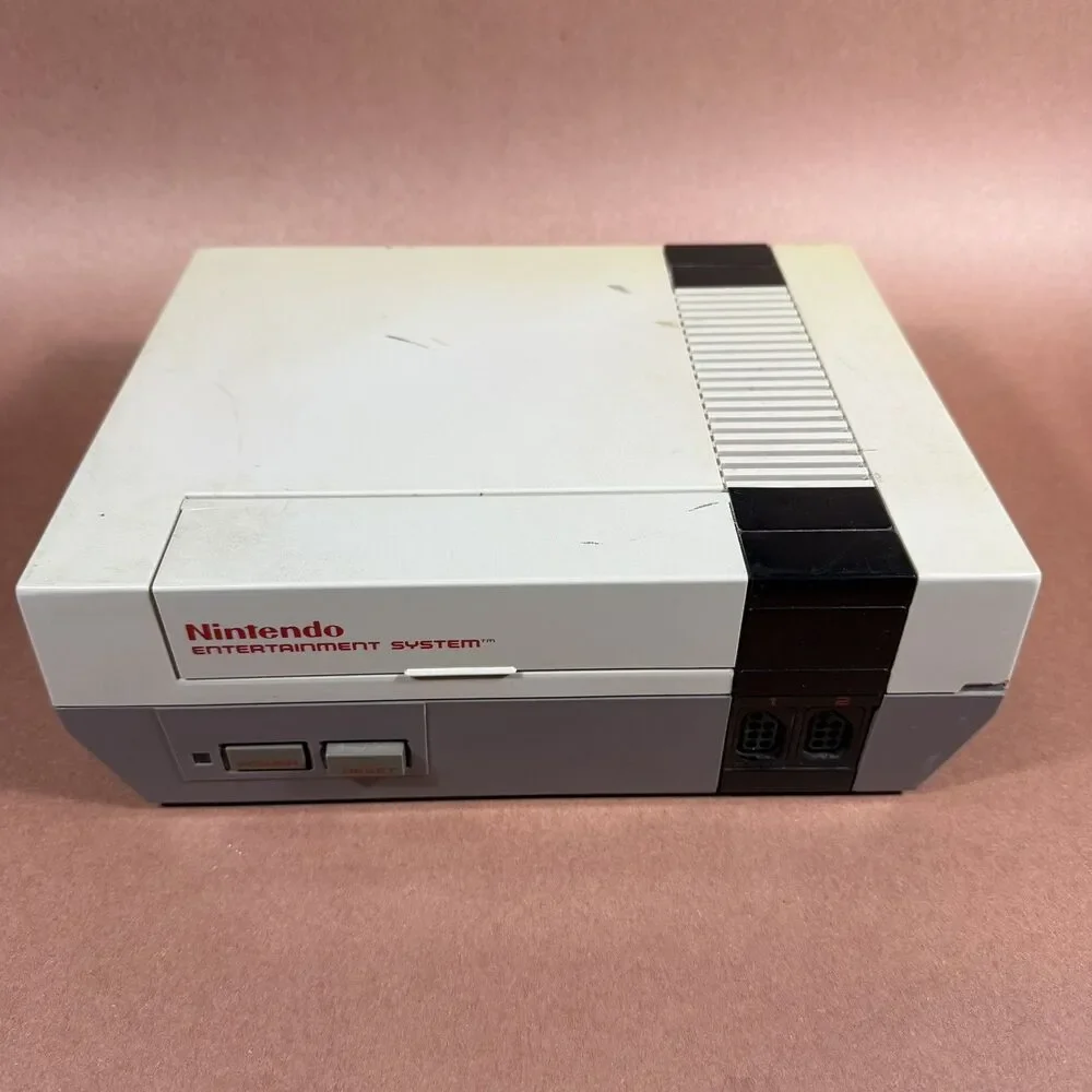 Nintendo Entertainment System NES-001 Console 1985